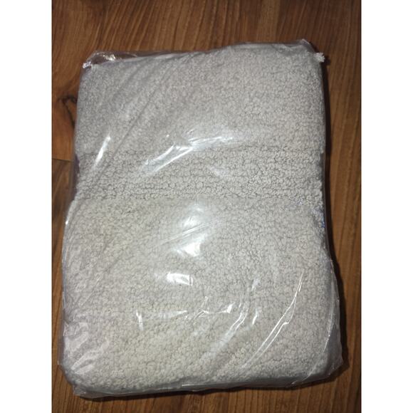 TANVILL Bathroom Rug Mat, Extra Soft Absorbent Washable Bath Rug, Non-Slip gray - Picture 3 of 3